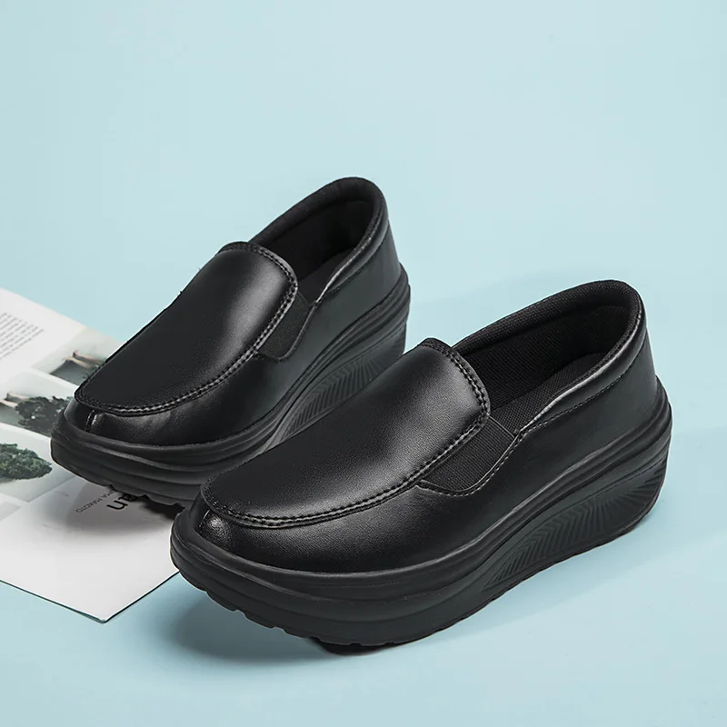 Chaussures de travail en cuir pour femmes, semelle souple et confortable. - image de produit 6